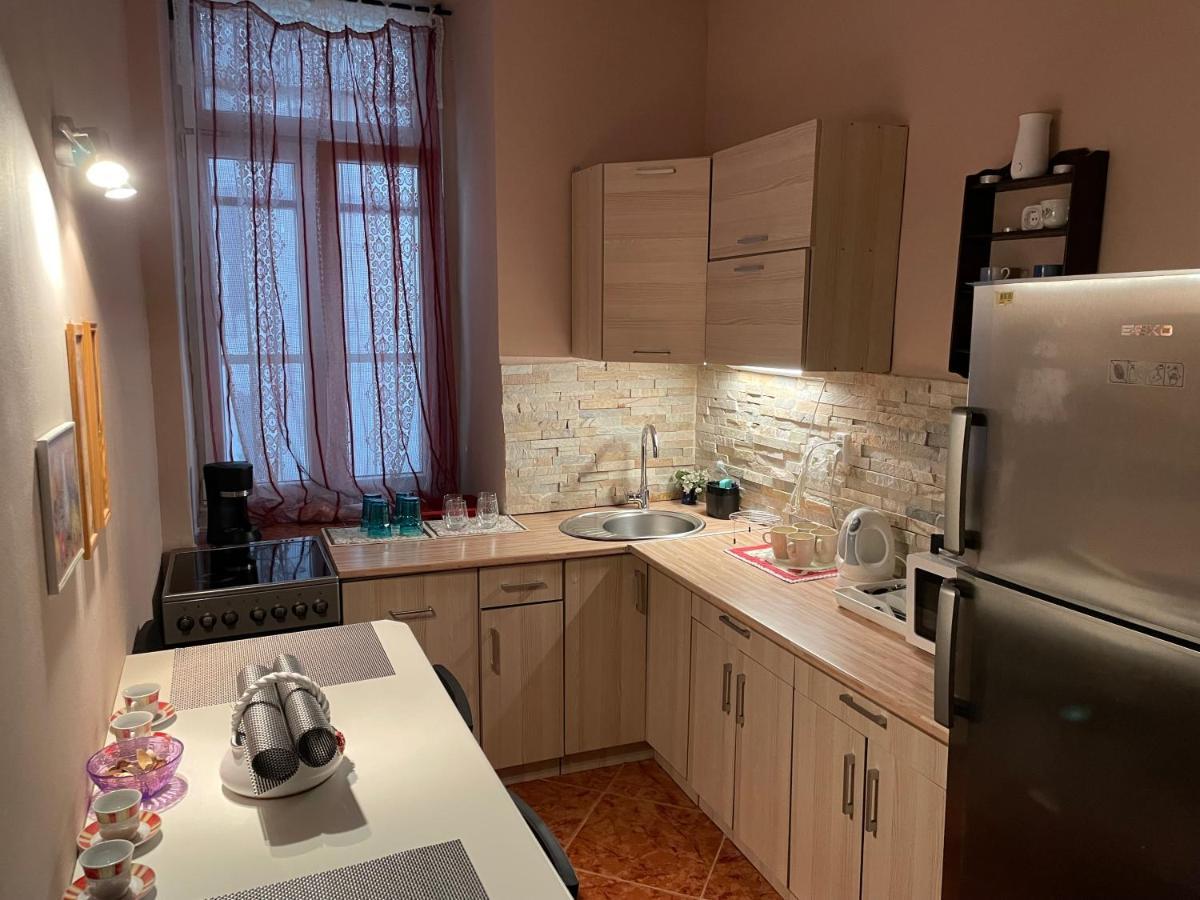 Апартаменты Budapest Clark Apartman ** Экстерьер фото