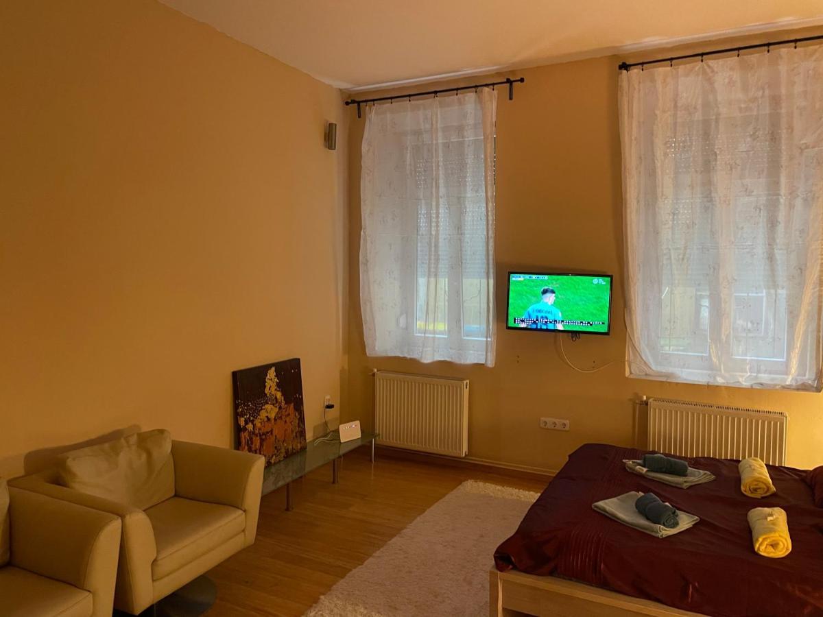 Апартаменты Budapest Clark Apartman ** Экстерьер фото