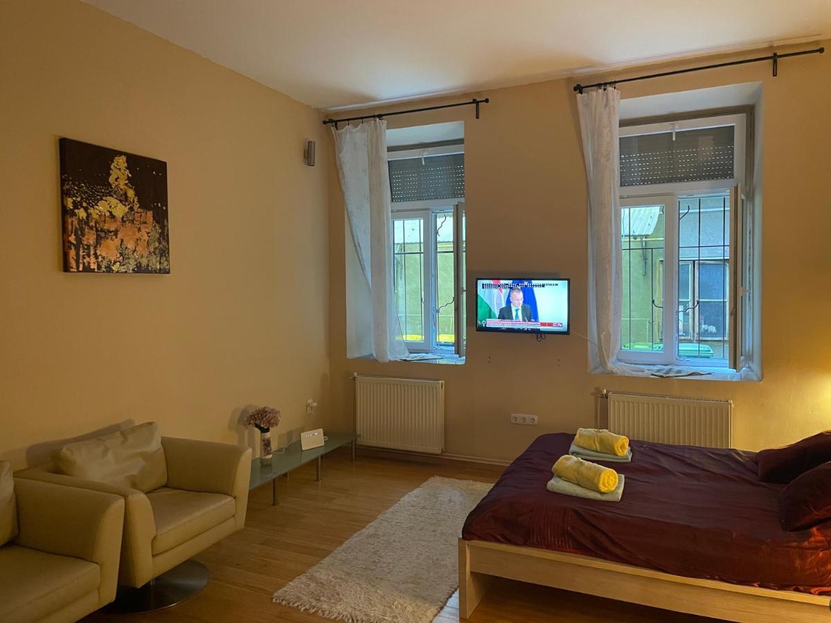 Апартаменты Budapest Clark Apartman ** Экстерьер фото