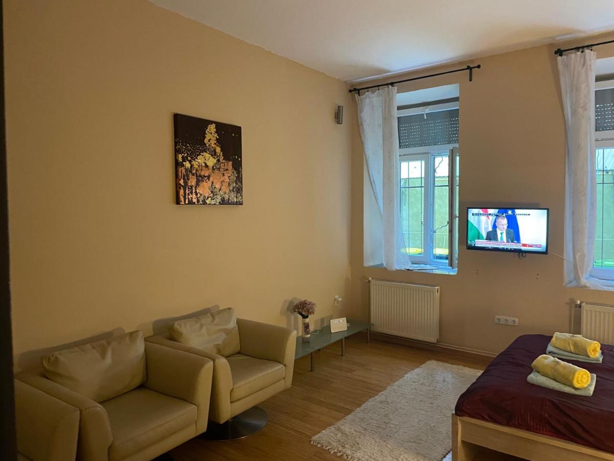 Апартаменты Budapest Clark Apartman ** Экстерьер фото